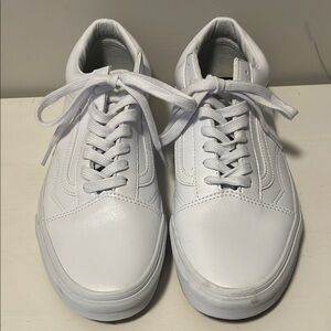 Classic White Men's Sneakers